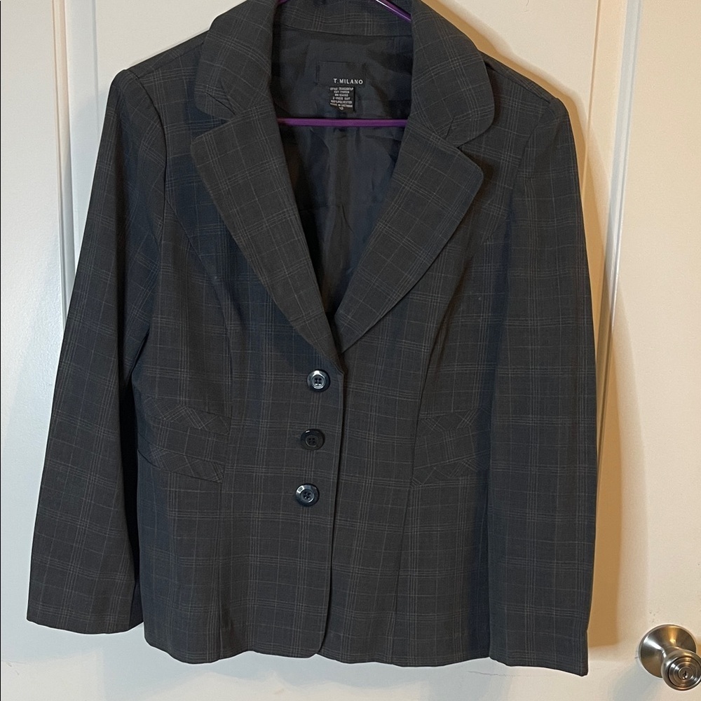 Milano Women's Charcoal Checkered Blazer, size 12, P2P 21”
